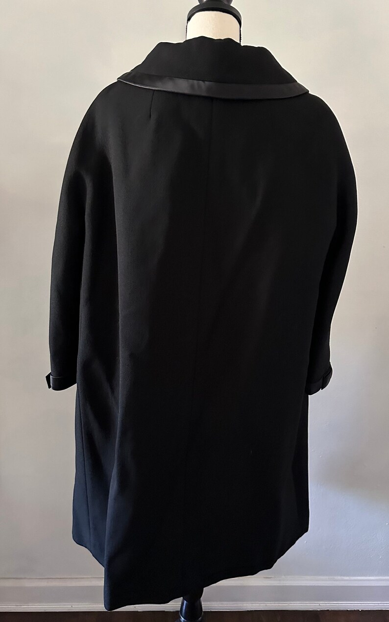 50's/60's Vintage Black Coat image 3