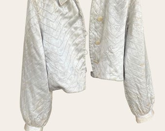 Vintage 1940s Ivory Quilted Satin Bed Jacket with Genuine Mother of Pearl Buttons