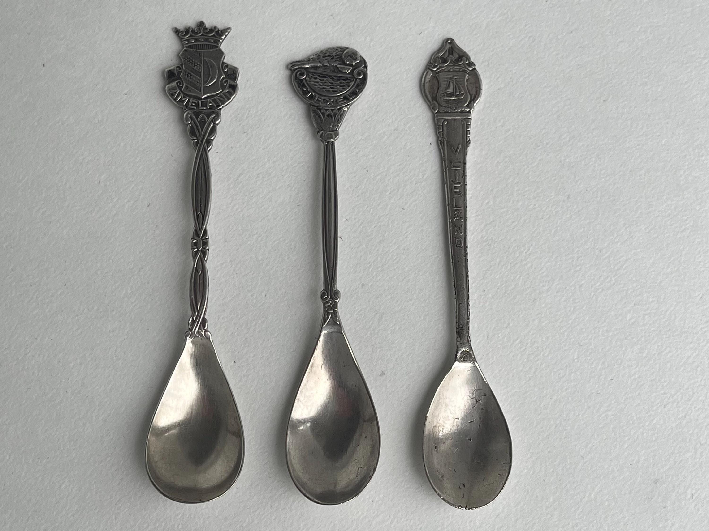 1. DE 2. Cuillère à Mokka / Kaffeelöffe / Cuillère Hollande Argent K784