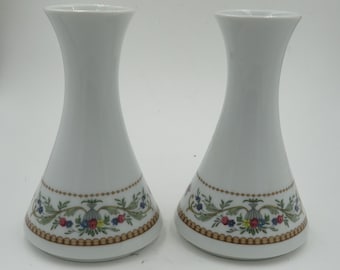 Twee puntgave Seltman Weiden vaasjes
