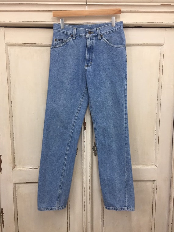 Vintage Light Wash High Waisted Lee Jeans 29x32, … - image 1