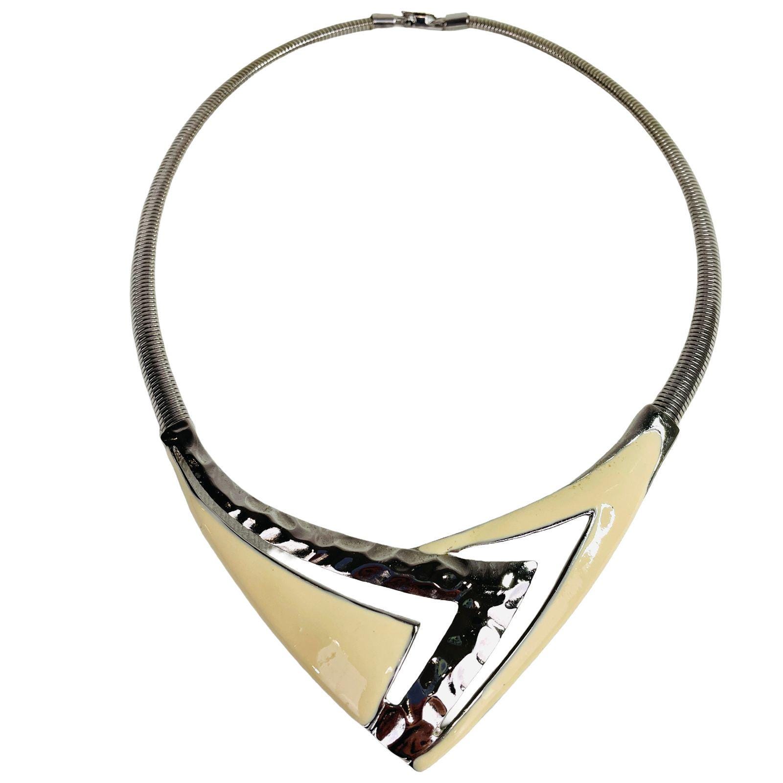 アクセサリー VINTAGE NECKLACE 70s 80s Vintage 70s - 80s Modernist MCM Necklace Hammered Metal Ivory