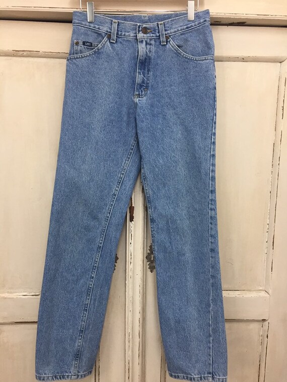 Vintage Light Wash High Waisted Lee Jeans 29x32, … - image 2