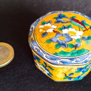 Vintage Porzellan Japanische Trinket Box, Pillendose