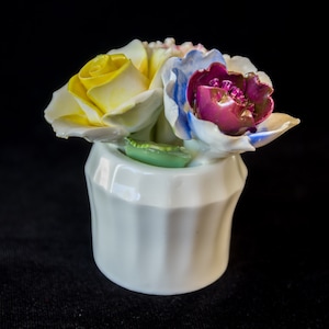 Royal Adderley small Bone China Floral Arrangement Bouquet, made in England Flower