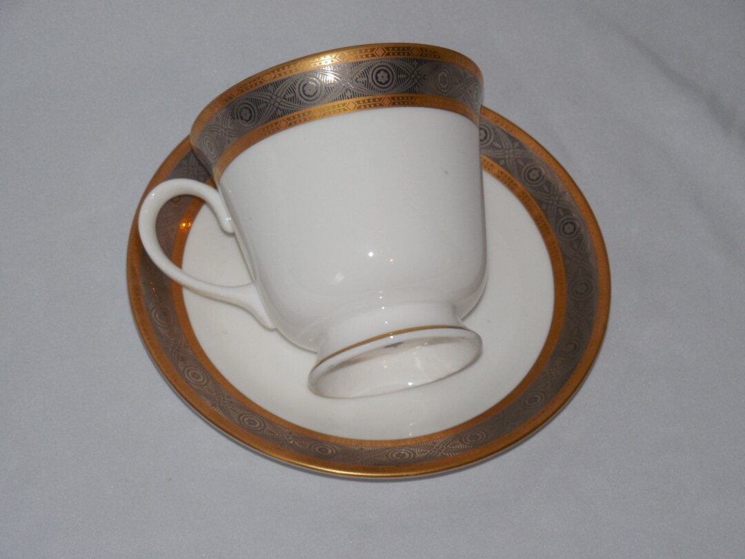 Vintage Royal Worcester Contrast Tea Cup and Saucer - Etsy
