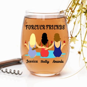 Best Friend Wine Glass, Girls Trip Personalized Gift, Beach Weekend, Vacation Getaway, never too far, Mother’s Day, Galentine Gift