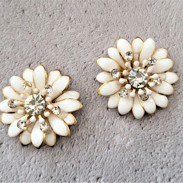 CLIP ON Off White Flower Stud Earrings with diamante lightweight 3 cms