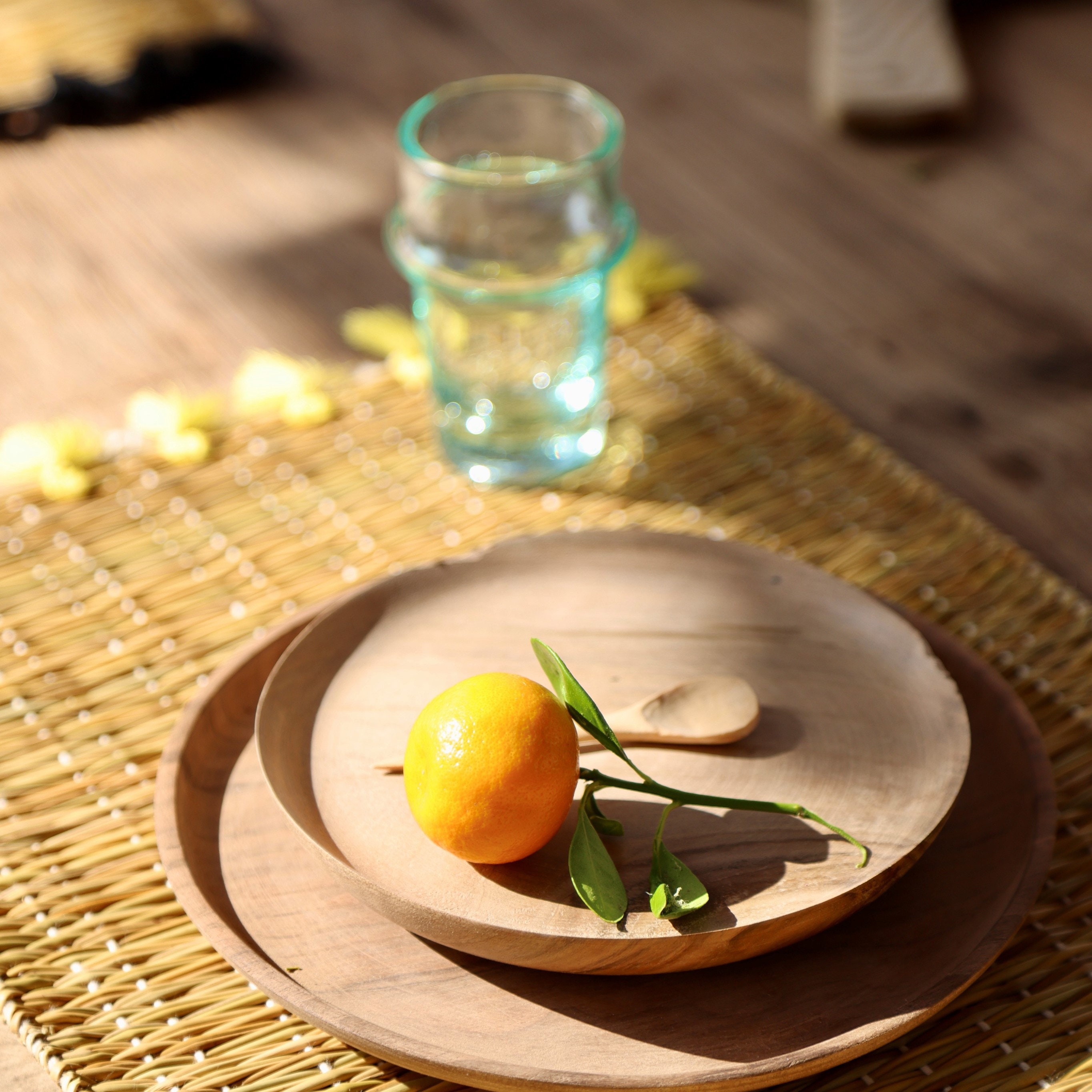 Set de Table Marocain Artisanal à Pompons et Osier Pour Cuisine