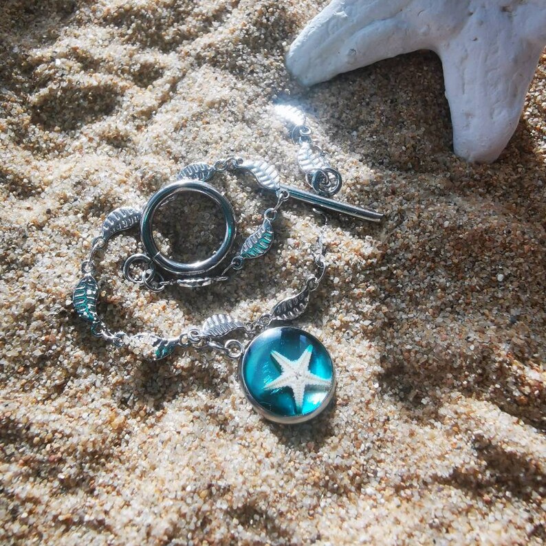 epoxy resin resin beach holiday hiking lust surfer style Bracelet with silver small leaves and real starfish