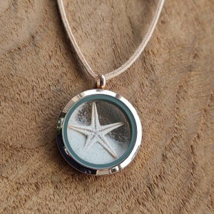 Chain with rose golden medallion with real starfish in fine sand - Floating Charm Pendant
