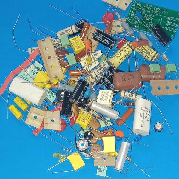 120+ pieces Vintage Mosaic Electronic Parts. Grab bag B. Supplies Mix Selection, Jewelry  Costume Steampunk Resin Art supplies, Unused.
