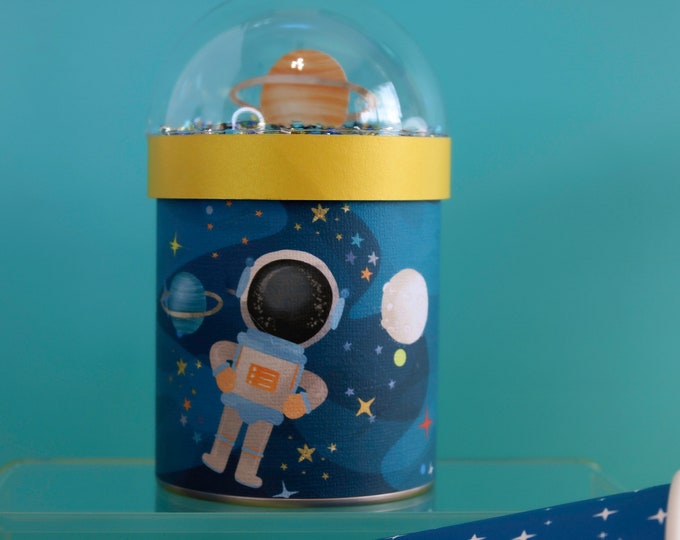Space Astronaut CUSTOM PRINGLES CANS Party decor. Party Favors. Space Birthday Party. Astronaut Birthday Theme. Personalized Party Favors