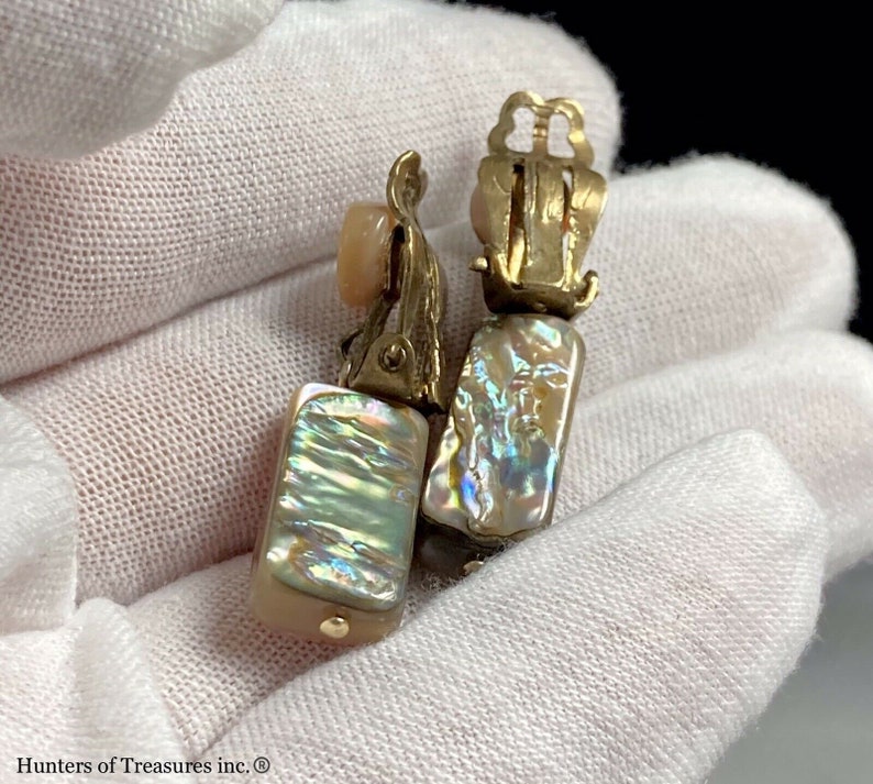 Vintage Shell On Gold Tone Metal Clip On Earrings