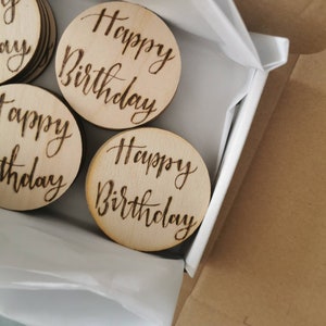 Feliz cumpleaños pastel topper etiqueta de madera Etiqueta de madera imagen 5