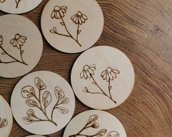sous-verres de fleurs sauvages en bois, sous-verres à motif de marguerite, sous-verres de vigne abstraits ensemble de 4 sous-verres, mélange et assortissement