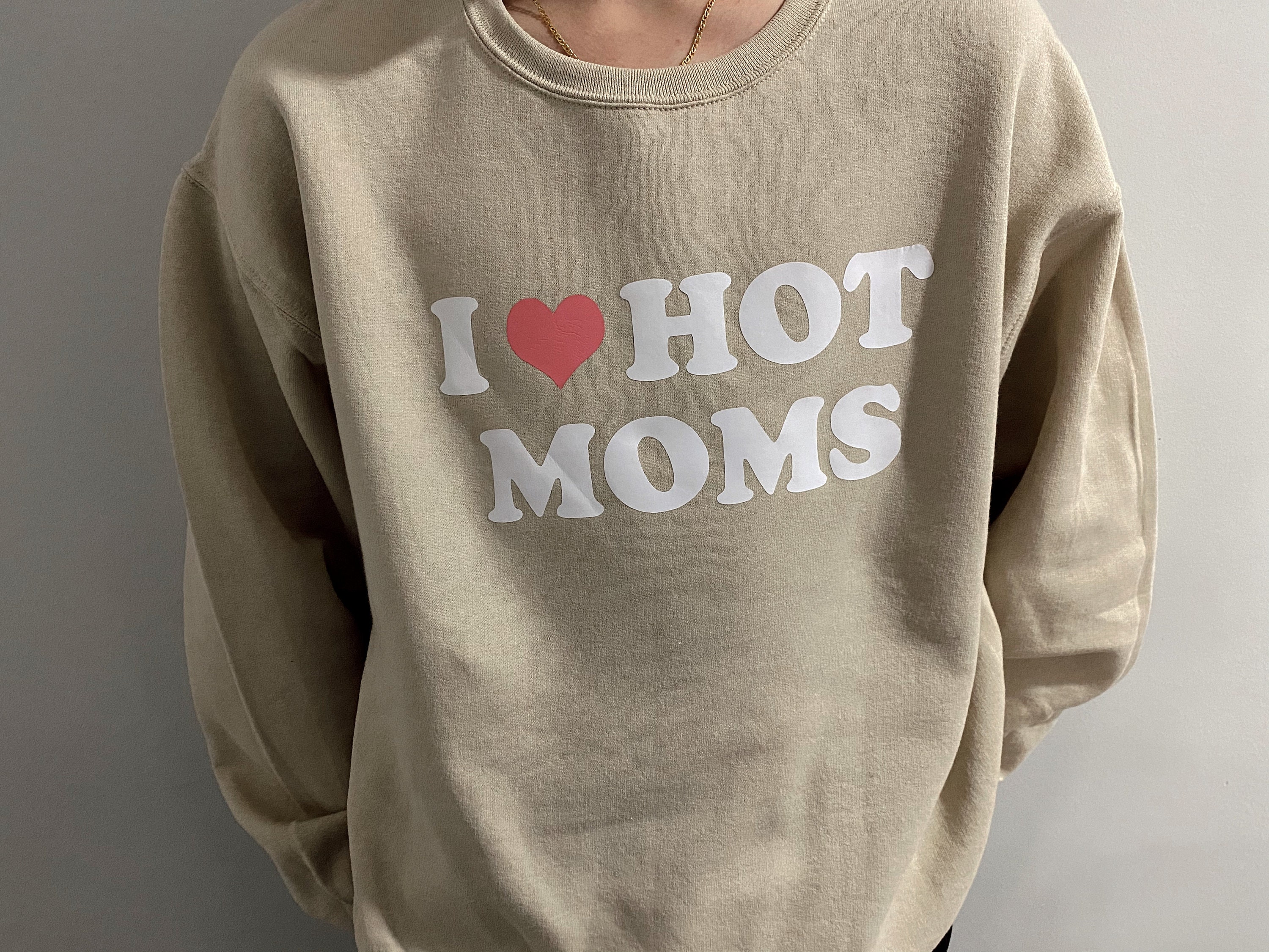 i love hot moms hoodie i love hot moms hoodie
