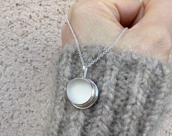 Collar de cristal marino de plata esterlina hecho a mano / Colgante de playa Seaham