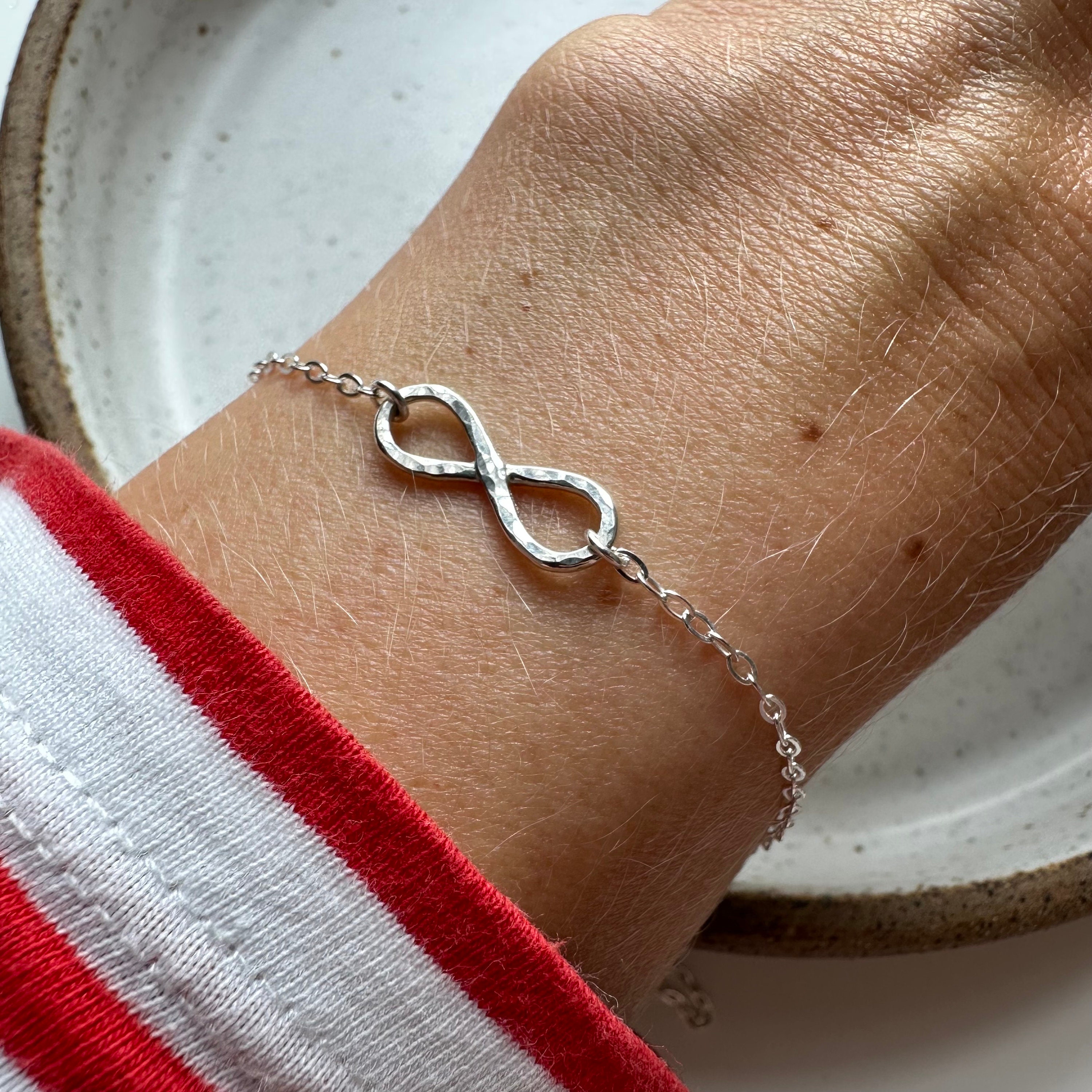 Buy Online Infinity Chain Bracelet of 925 Sterling Silver for Girls –  Jewelry for Men & Women