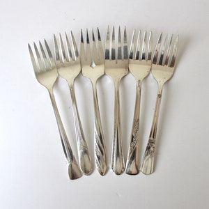 Curated Set of 6 Silver Plated Salad or Dessert Cake Forks, Mismatched Vintage, Table Setting, Six Fork, Silver Plated, Short, Small Event