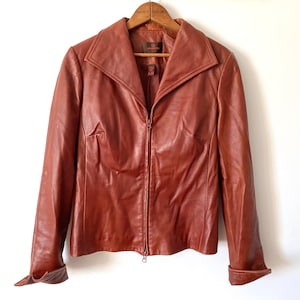 90's Danier vintage Cognac Brown Leather Jacket, Light Winter Coat, Size Small S Two Way Zipper Front, Cuffed Sleeves, Collar Fitted Slim
