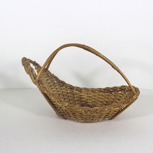 Vintage Wicker Wine Bottle Holder, Carrying Basket, Wine Carrier, Picnic Carrier, Caddy Carrier, Bar Cart Styling, Gift for Wine Lover, Boho