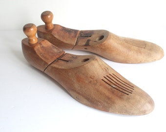 Vintage Pair of Shoe Trees, Wooden Shoe Stretchers, Shoe Lasts, Stays Forms Size 10