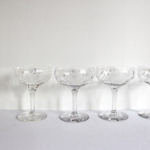 Set of 4 Deeply Etched Champagne Coupes, Vintage Retro, Mid Century Flower Tulip, Large Cocktail Glasses Stems, Bar Cart Styling, Gift