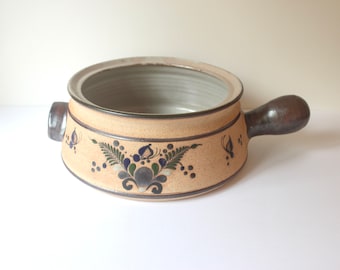 Vintage Mexican Tonala Pottery Casserolde Dish, Large Pot, Serving Dish, Hand Painted Bird Floral Scene
