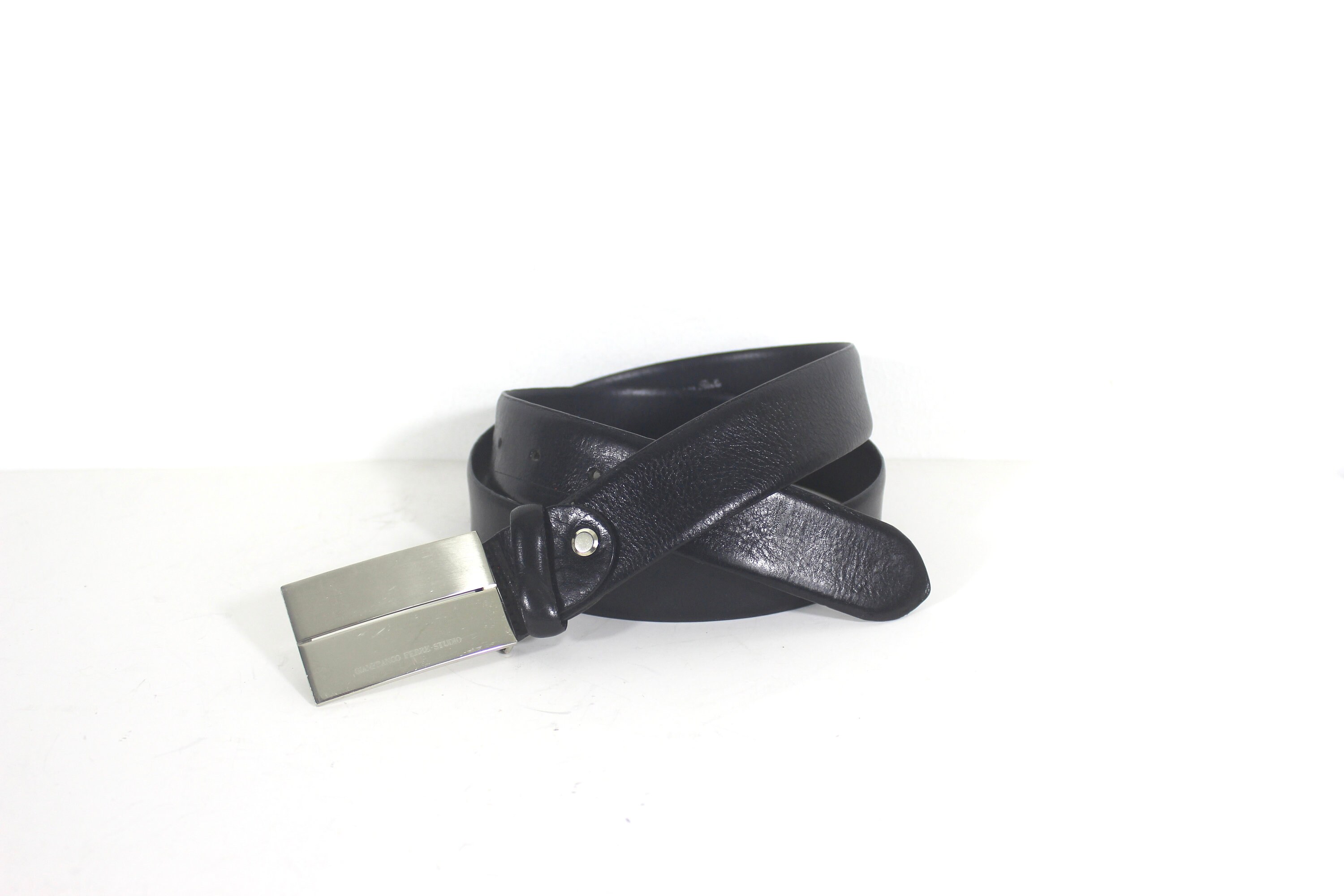 36”-40” GIANFRANCO FERRE Italian Black Leather Men display picture 1