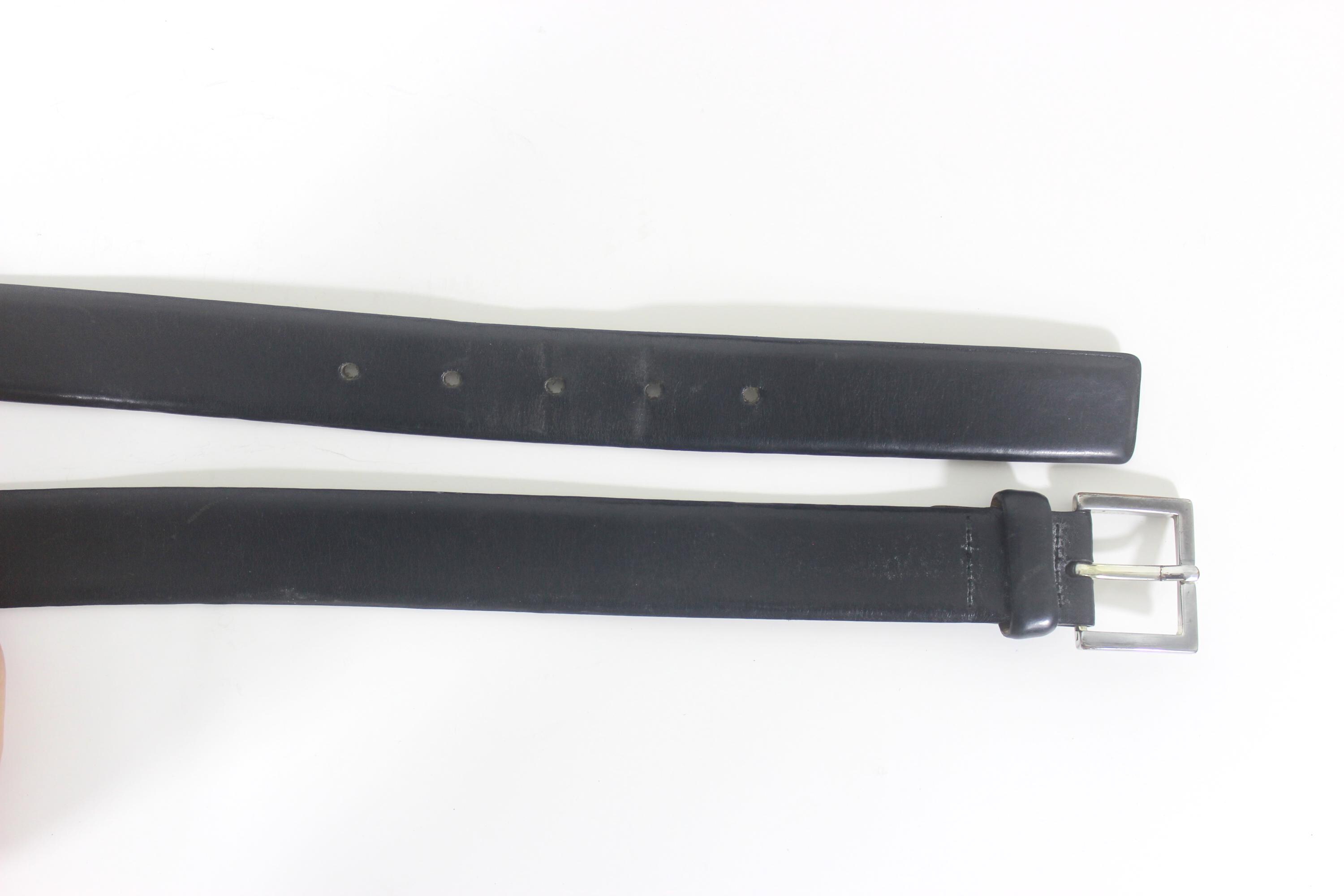35”-39” BANANA REPUBLIC Vintage Black Italian Leather Belt  display picture 3