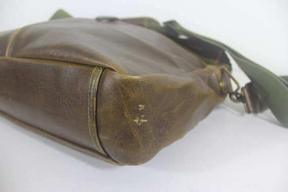 Vintage Matt & Nat Vegan Leather Messenger Bag To… - image 10