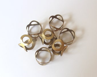 Vintage B Monogram Aged Brass Napkin Rings Table Setting Flatware Tableware Dinning Entertaining Rustic Functional Decor Retro Accent Gift