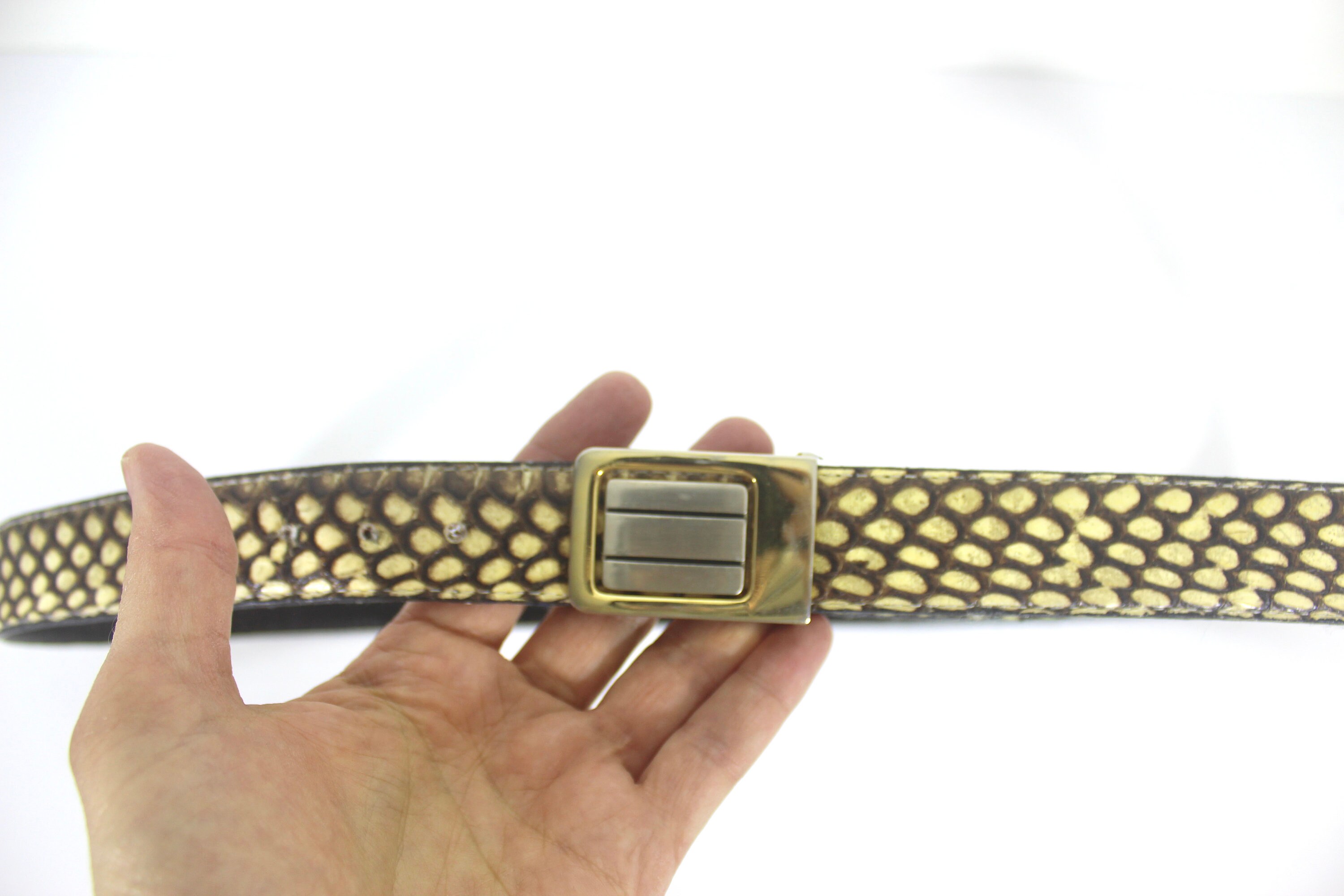 80s Vintage Yellow Genuine Snakeskin Leather Belt Square  display picture 3