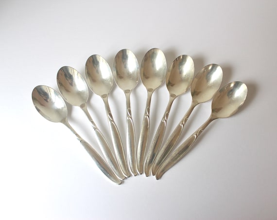 1958 Set of 8 Vintage Silver Soup Spoons, Wm A Rogers SWEEP
