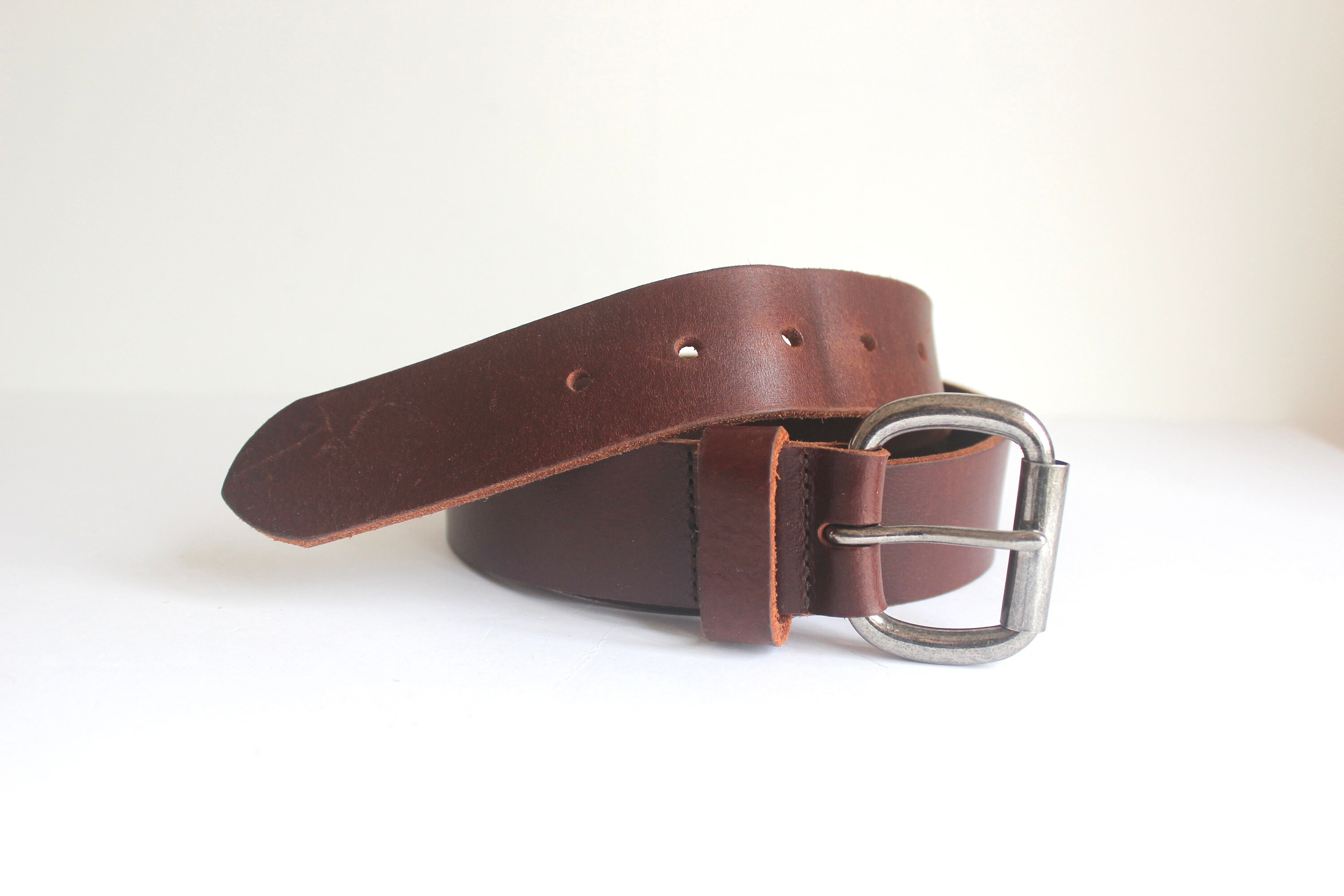 Vintage IZOD Cognac Brown Thick Leather Belt, Size 36 Medium  Coach Vintage USA Reptile Embossed Genuine Leather Belt Cognac 1\