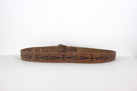 28”-42” Vintage Handmade Tooled Natural Thick Tan Leather Belt with Self Covered Leather Buckle View 4