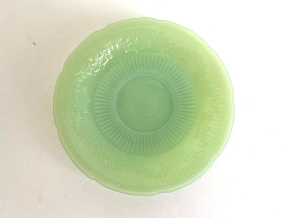 Jadeite Sauce Cup with Spout - The General Store Tallulah Falls