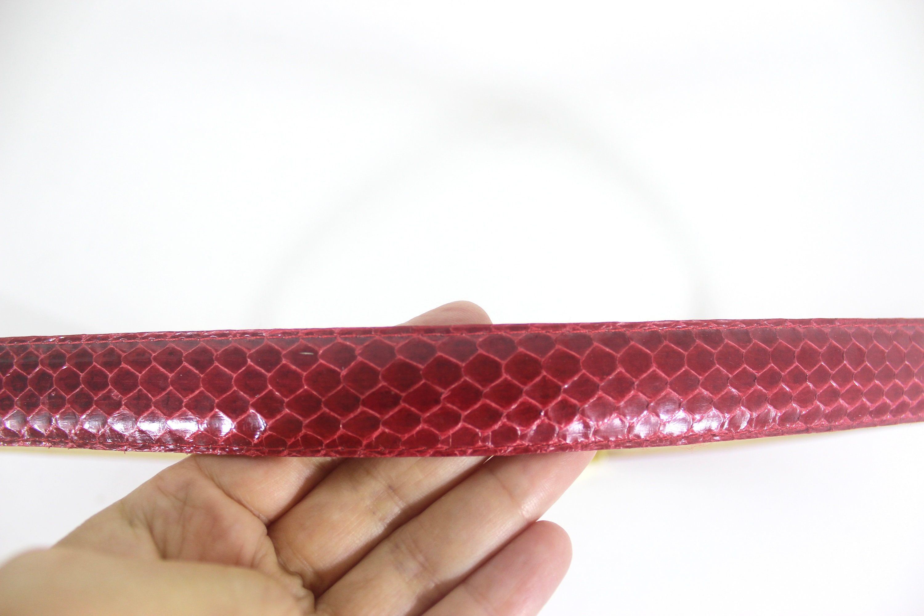 Vintage real Snakeskin belt, slim, gold hinges and buckle, red, M, 27-32, GUC Unbranded Snakeskin Red Belts for Women for sale | eBay main image 3