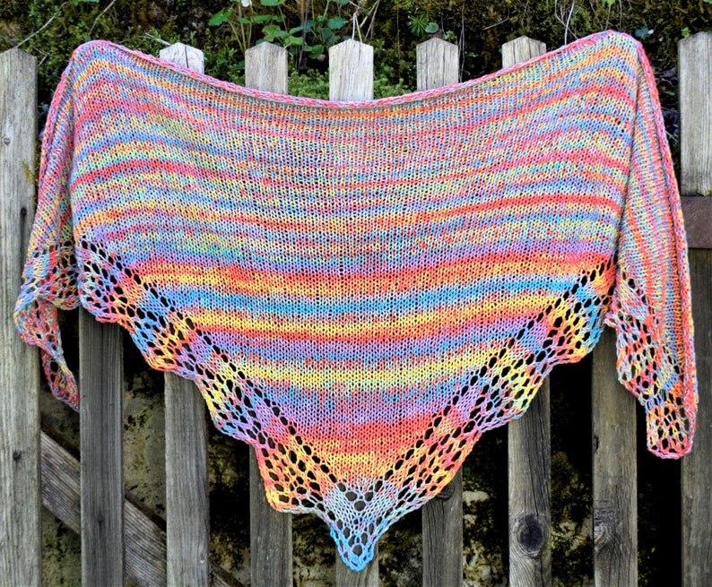 Schaltuch, Dreieckstuch, Halsschmeichler, handgestrickt, vegan, bunte Tücher Tulpe