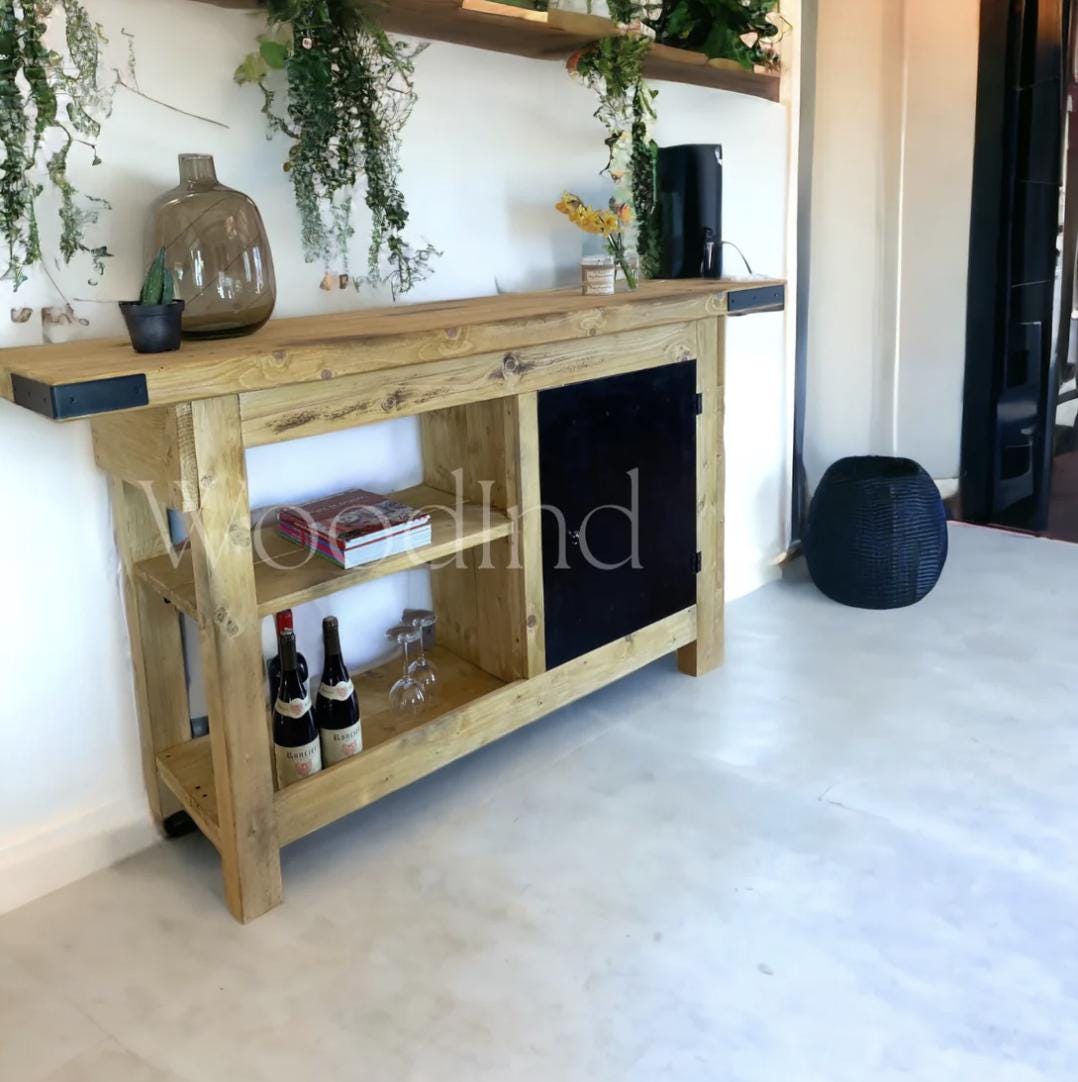 Buffet Industriel Avec Porte En Fer Sur-Mesure