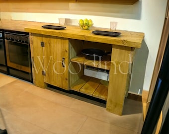 Küchen-Sideboard aus Holz – Maßgeschneidert