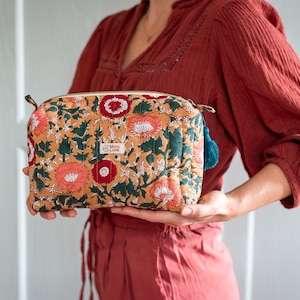 Trousse de toilette matelassée coton indien motif floral