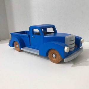 1940 Farm Estate Pickup - Blue and Red