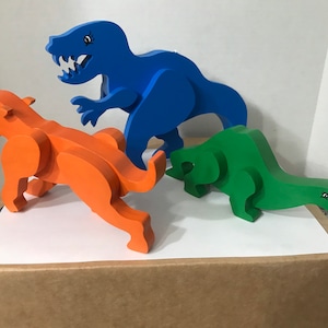 Dino-Land.   Toy Wood Dinosaurs