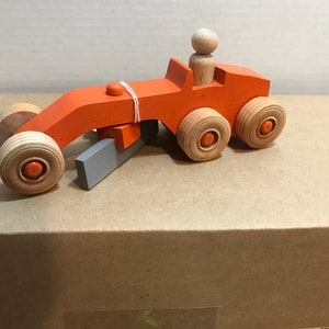 Mini Road Grader with Weeble Driver