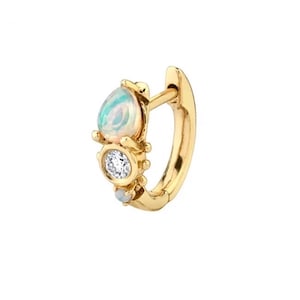Blue Opal Huggie-oorbellen: sterlingzilver, zirkonia