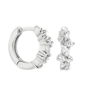 Small Flower Cluster Huggie