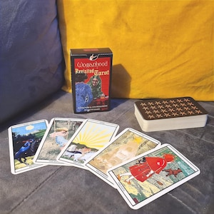 Womanhood Revisited Tarot - Tarot de Marseille