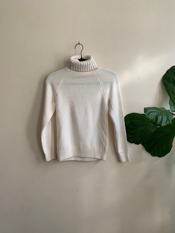 Vintage Chunky White Turtleneck Small 